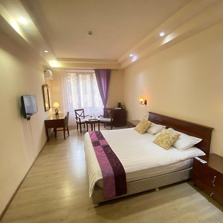 DAMUS Guest House Erévan Extérieur photo
