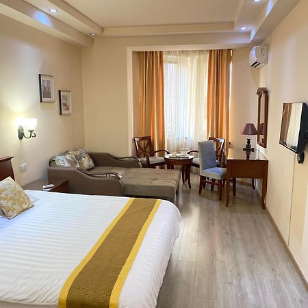 DAMUS Guest House Erévan Extérieur photo