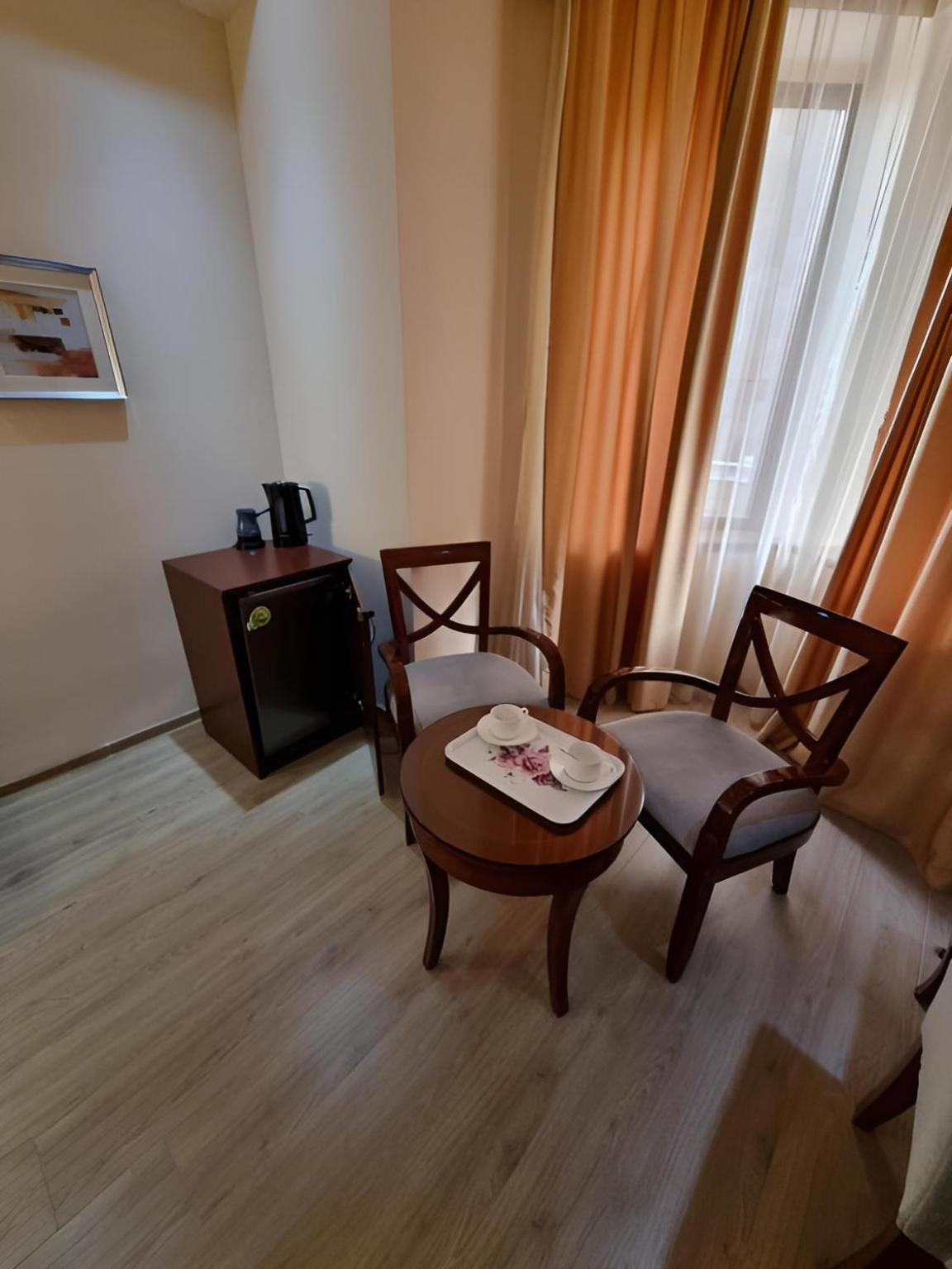 DAMUS Guest House Erévan Extérieur photo